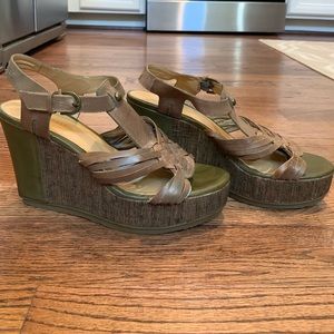 Nine West Olive Green Leather Wedges